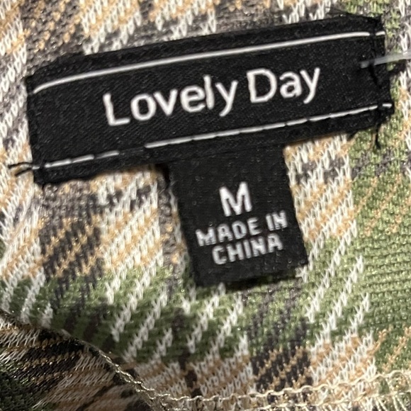 Dress - Picture 3 of 3